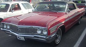 '64 Buick LeSabre Convertible (Centropolis Laval '10).jpg